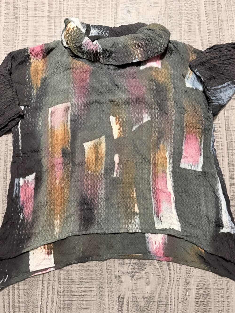 Women’s Gray Abstract Brushstroke Cowl Neck Top